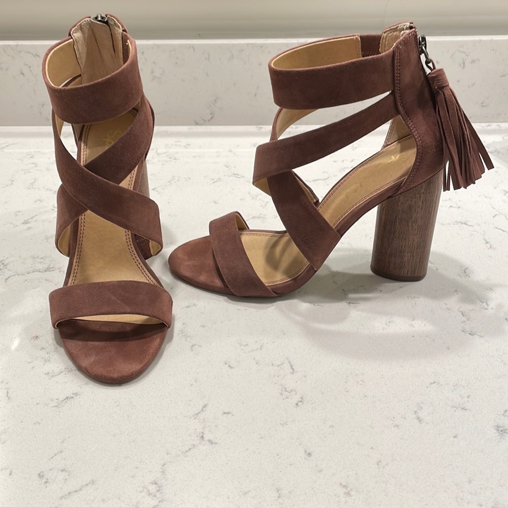 Splendid Brown Leather Heels. 8.5
